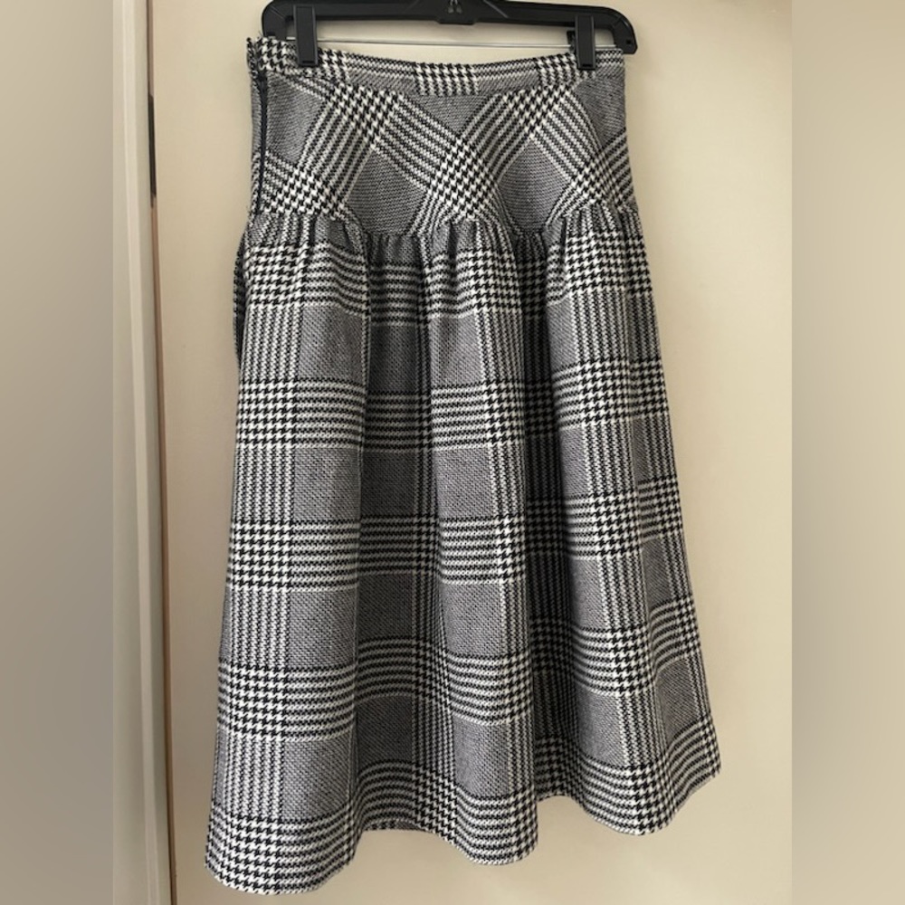 Valentino Vintage Tweed Black and White Skirt